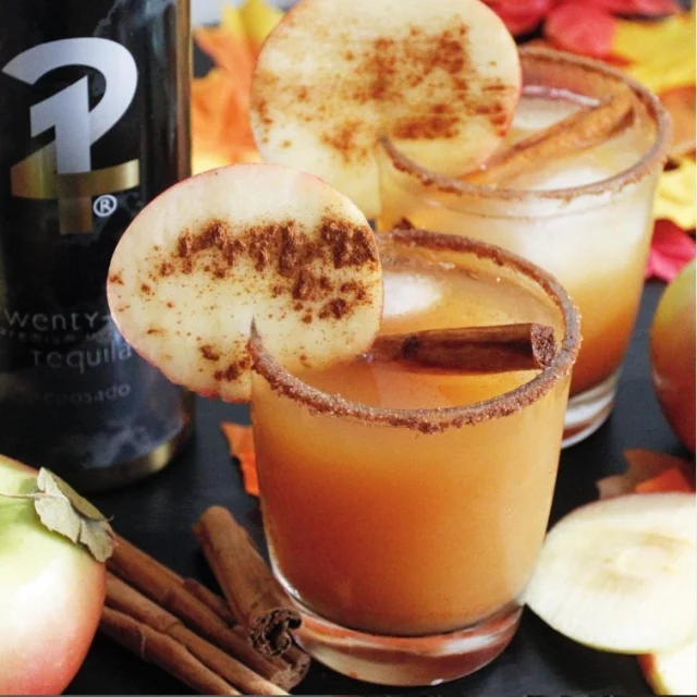 Try this Apple Cider Margarita with @21_tequila!

1.5oz 21 Tequila Reposado
5oz Apple Cider
.5oz Orange Liqueur
.5 tsp Fresh Lime Juice
Rim with cinnamon sugar
Garnish with cinnamon stick and apple slice

Cheers!🥃🍎